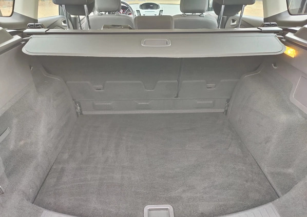 Ford Kuga cena 66900 przebieg: 104000, rok produkcji 2017 z Białystok małe 352